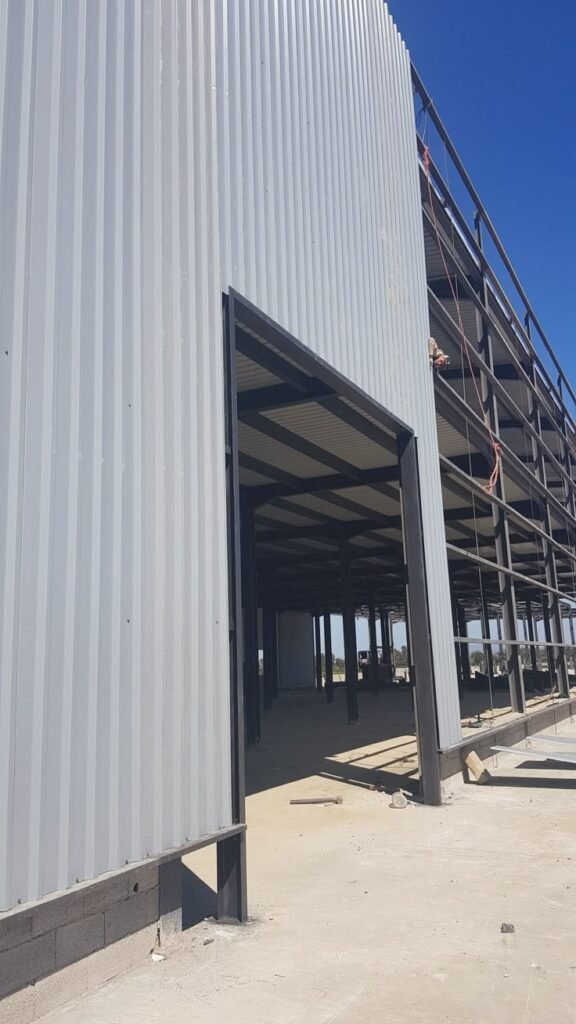 هناجر ومستودعات