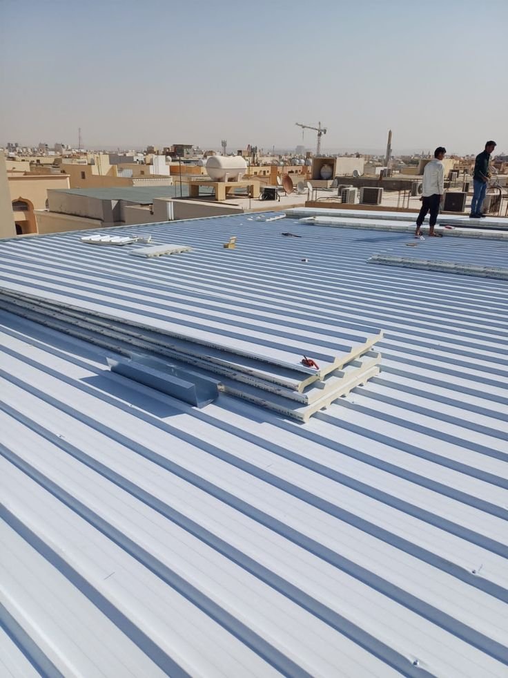 تركيب سقف ساندويتش بانل