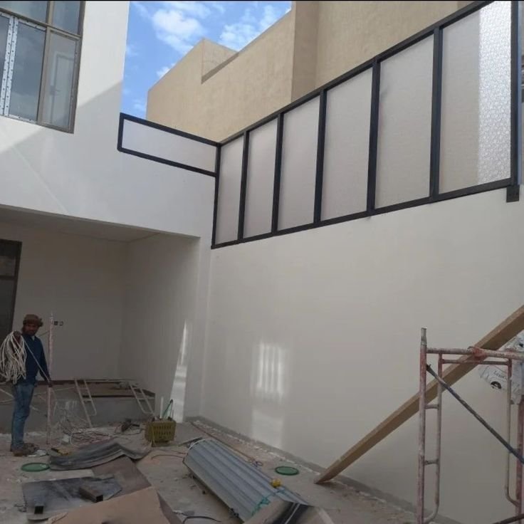 سواتر لكسان